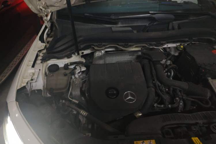Used Mercedes-Benz GLA 2020 GLA 200 Engine Bay Right