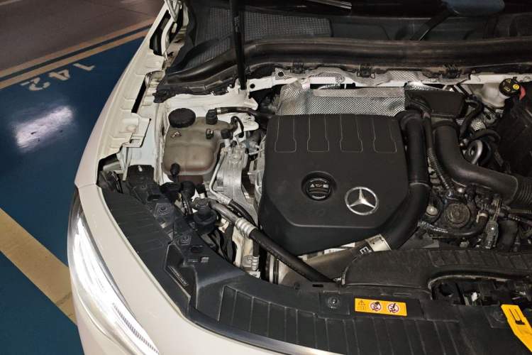 Used Mercedes-Benz GLA 2020 GLA 200 Engine Bay Right