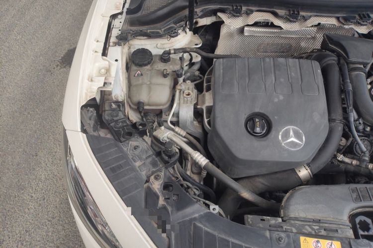 Used Mercedes-Benz GLA 2020 GLA 200 Engine Bay Right