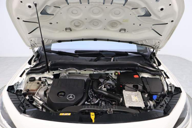 Used Mercedes-Benz GLA 2020 GLA 180 Engine Bay