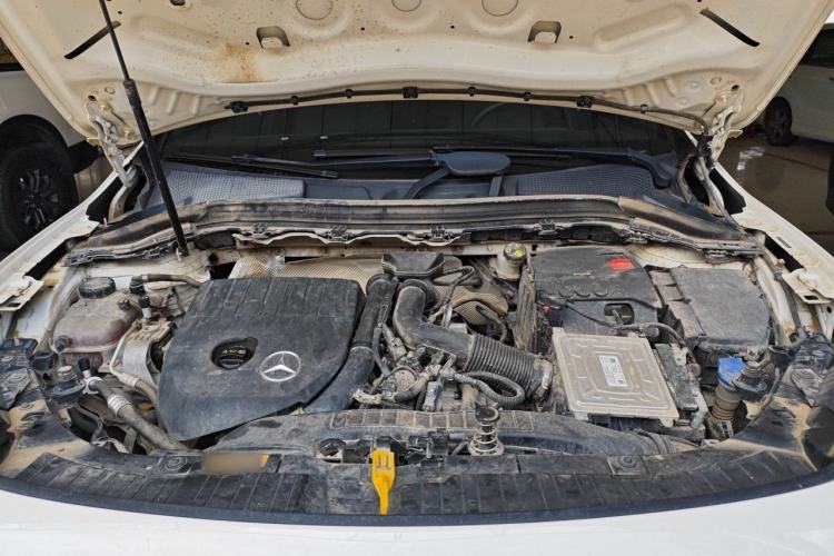 Used Mercedes-Benz GLA 2020 GLA 180 Engine Bay