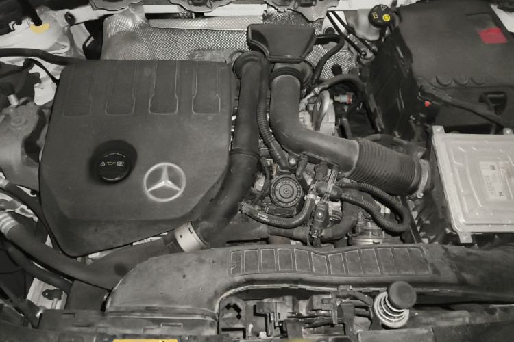 Used Mercedes-Benz GLA 2020 GLA 200 Engine Bay