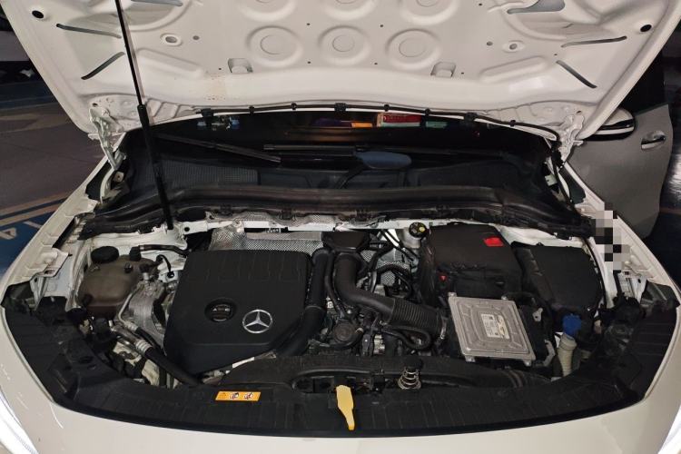Used Mercedes-Benz GLA 2020 GLA 200 Engine Bay