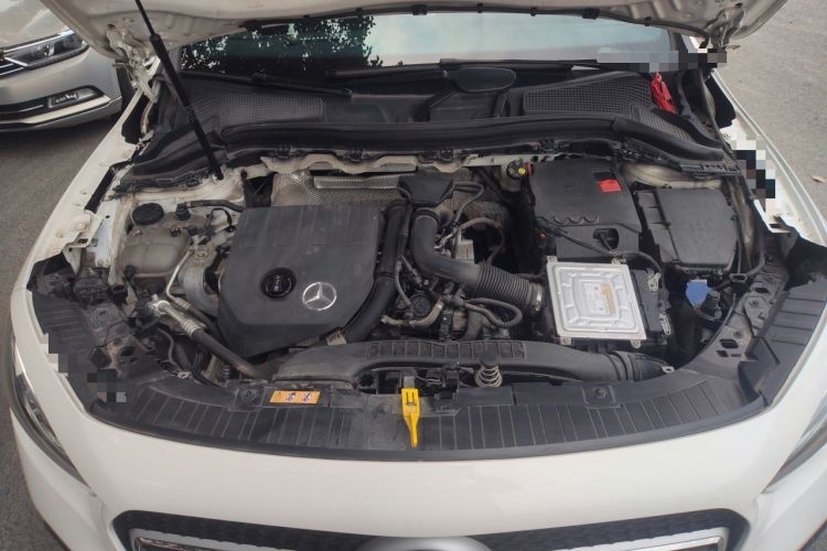 Used Mercedes-Benz GLA 2020 GLA 200 Engine Bay
