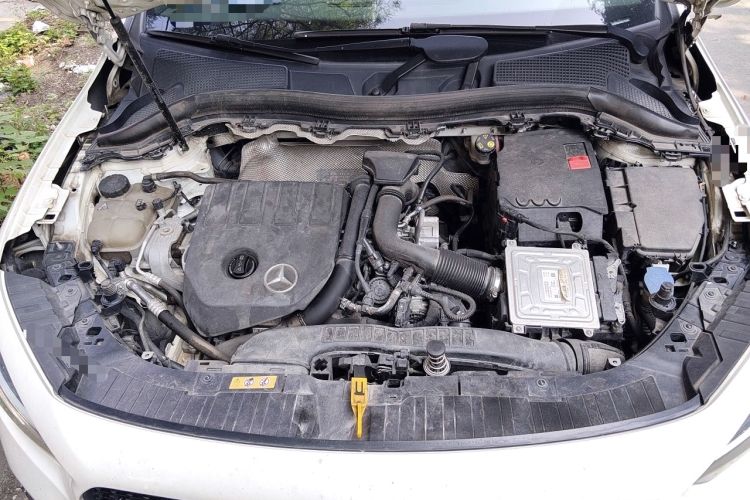 Used Mercedes-Benz GLA 2020 GLA 180 Engine Bay