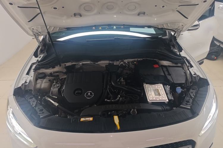 Used Mercedes-Benz GLA 2020 GLA 180 Engine Bay