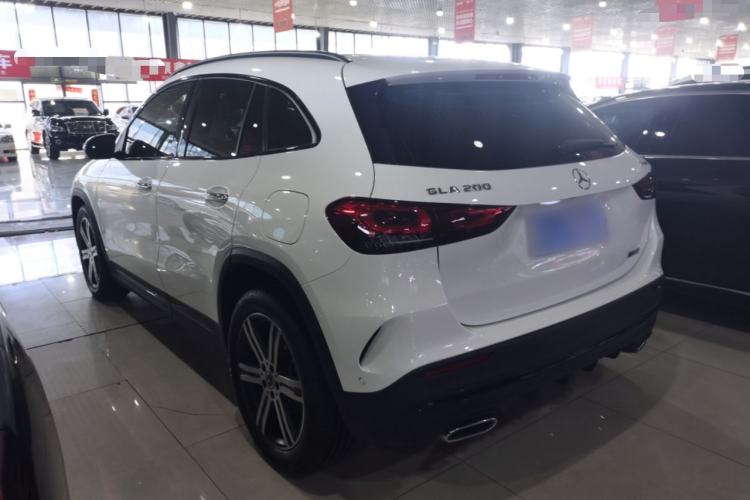 Used Mercedes-Benz GLA 2020 GLA 200 4MATIC Exterior 2