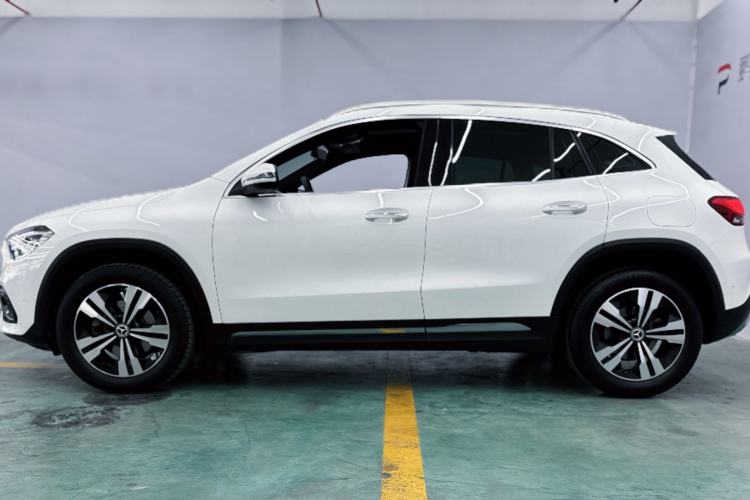 Used Mercedes-Benz GLA 2020 GLA 200 Exterior 2