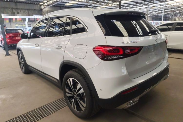 Used Mercedes-Benz GLA 2020 GLA 200 Exterior 2