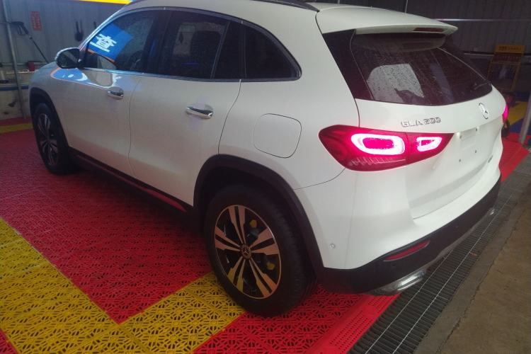 Used Mercedes-Benz GLA 2020 GLA 200 Exterior 2