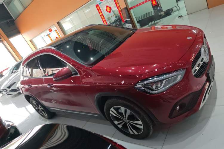Used Mercedes-Benz GLA 2020 GLA 200 Exterior 2
