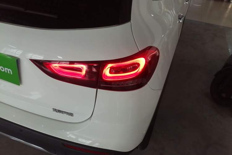 Used Mercedes-Benz GLA 2020 GLA 200 Exterior 3