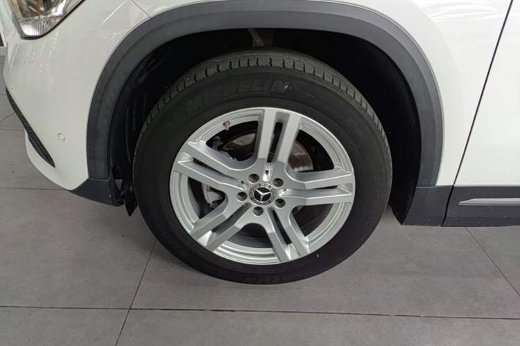 Used Mercedes-Benz GLA 2020 GLA 180 Exterior 4