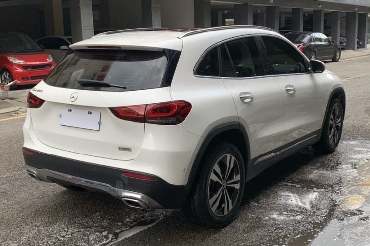 Used Mercedes-Benz GLA 2020 GLA 200 Exterior 4