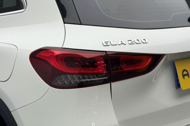Used Mercedes-Benz GLA 2020 GLA 200 Exterior 5