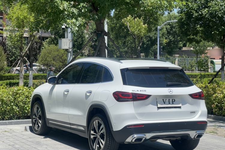 Used Mercedes-Benz GLA 2020 GLA 200 Exterior 5