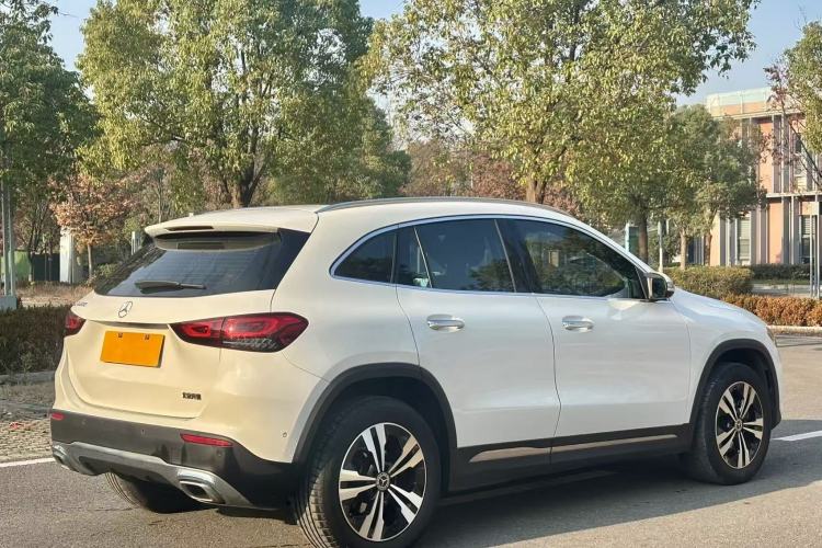 Used Mercedes-Benz GLA 2020 GLA 200 Exterior 8