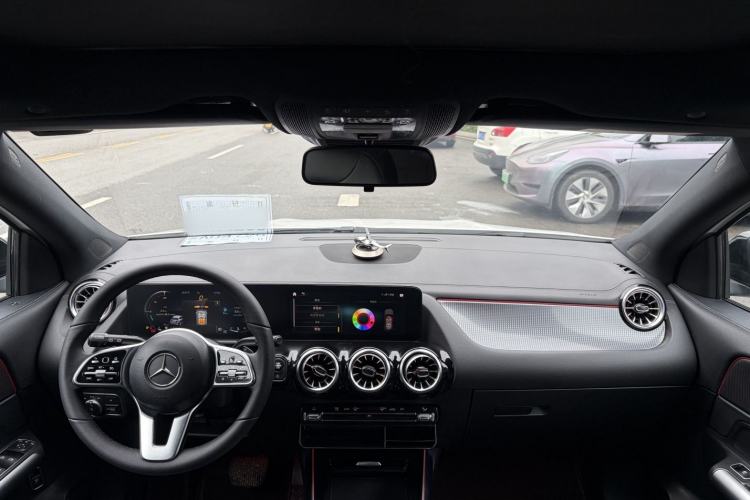 Used Mercedes-Benz GLA 2020 GLA 200 4MATIC Exterior 8