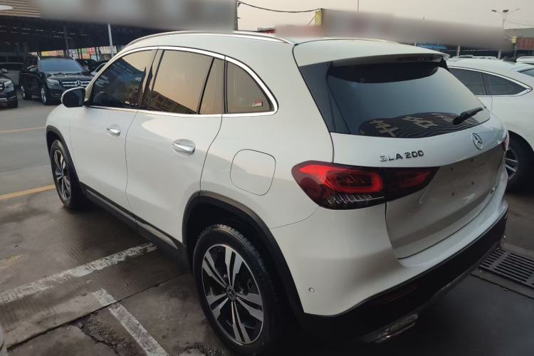 Used Mercedes-Benz GLA 2020 GLA 200 Exterior 9