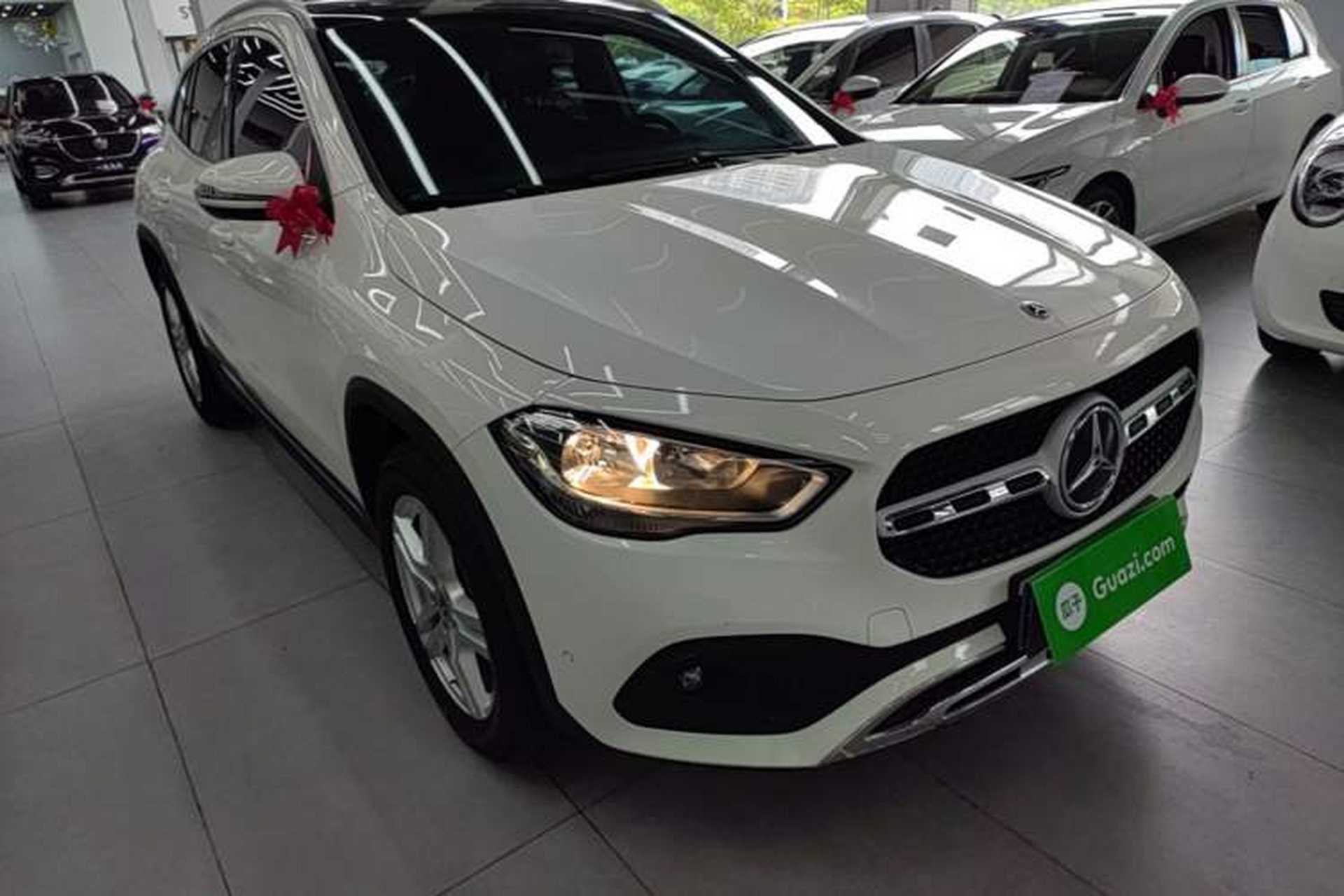 Used Mercedes-Benz GLA 2020 GLA 180 Front Right 45 Deg