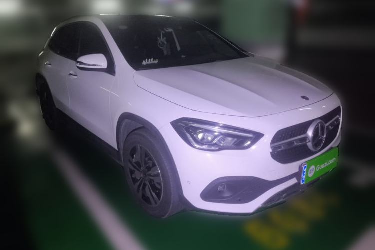 Used Mercedes-Benz GLA 2020 GLA 200 Front Right 45 Deg