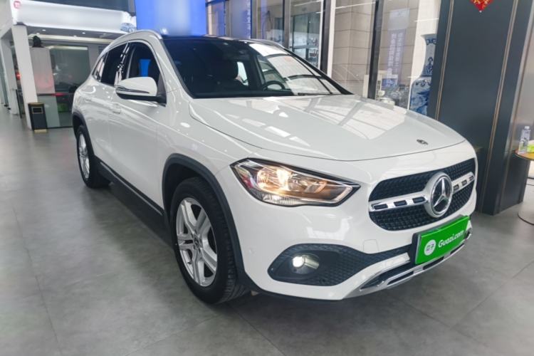Used Mercedes-Benz GLA 2020 GLA 180 Front Right 45 Deg
