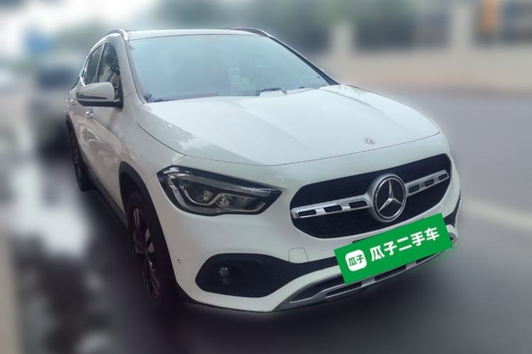 Used Mercedes-Benz GLA 2020 GLA 200 Front Right 45 Deg