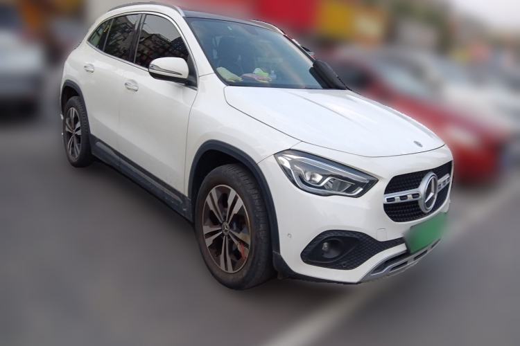 Used Mercedes-Benz GLA 2020 GLA 200 Front Right 45 Deg