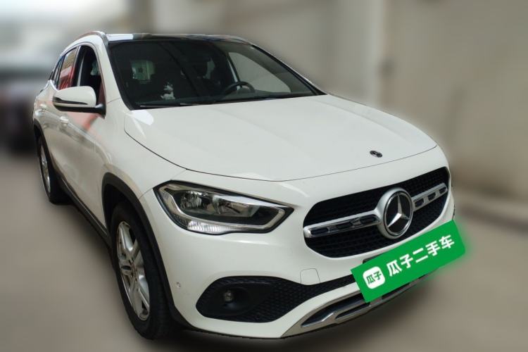 Used Mercedes-Benz GLA 2020 GLA 180 Front Right 45 Deg