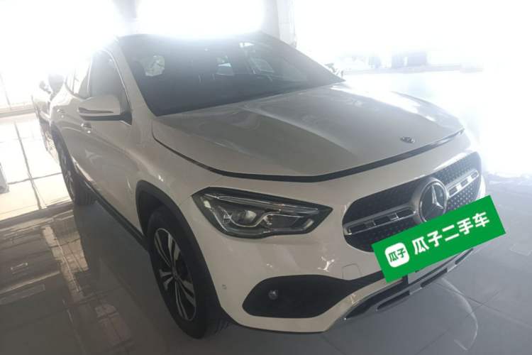 Used Mercedes-Benz GLA 2020 GLA 200 Front Right 45 Deg