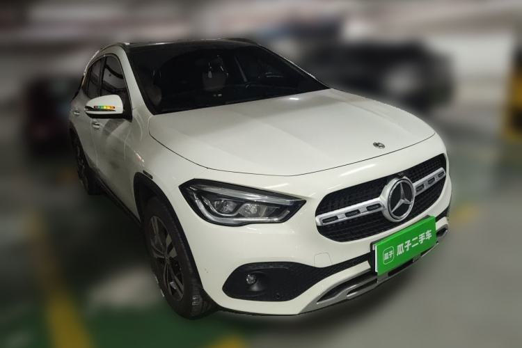 Used Mercedes-Benz GLA 2020 GLA 200 Front Right 45 Deg