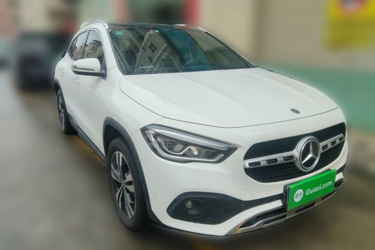 Used Mercedes-Benz GLA 2020 GLA 200 Front Right 45 Deg