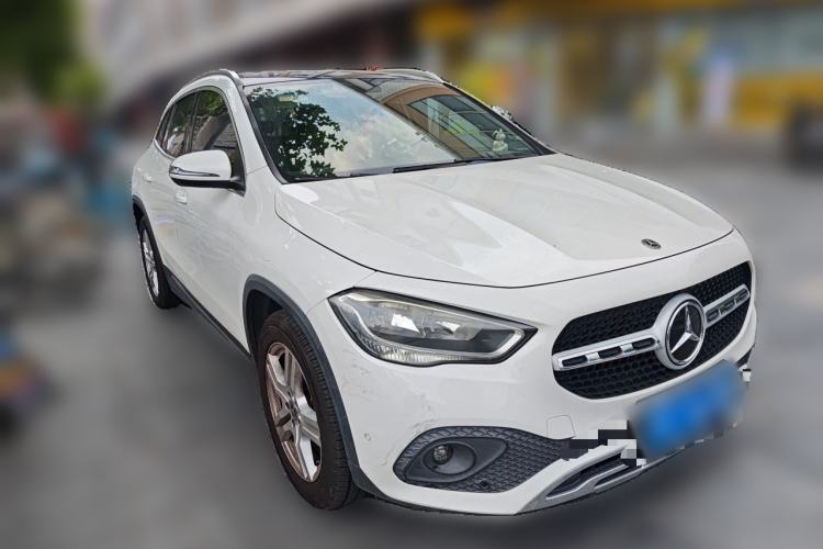 Used Mercedes-Benz GLA 2020 GLA 180 Front Right 45 Deg