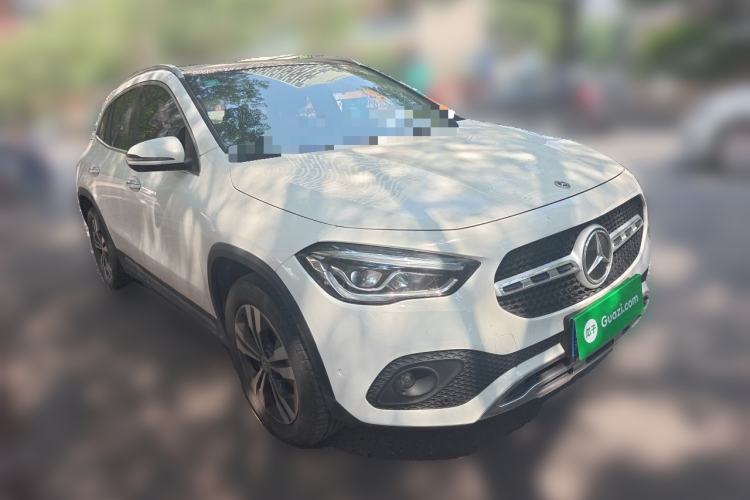 Used Mercedes-Benz GLA 2020 GLA 200 Front Right 45 Deg