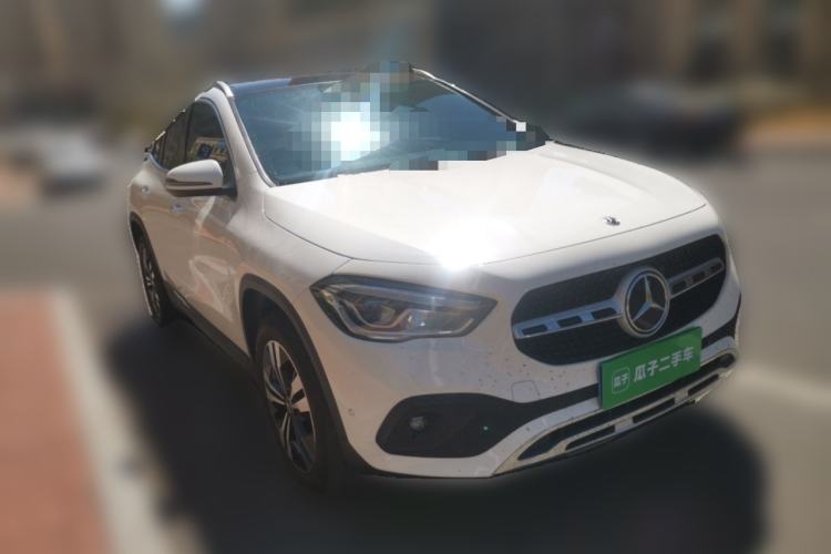 Used Mercedes-Benz GLA 2020 GLA 200 Front Right 45 Deg