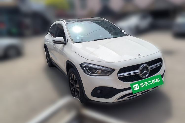 Used Mercedes-Benz GLA 2020 GLA 200 Front Right 45 Deg