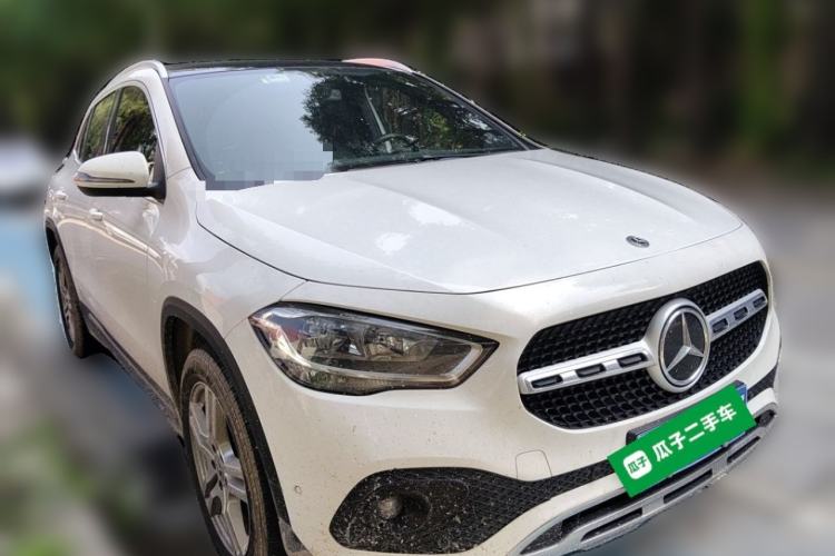 Used Mercedes-Benz GLA 2020 GLA 180 Front Right 45 Deg