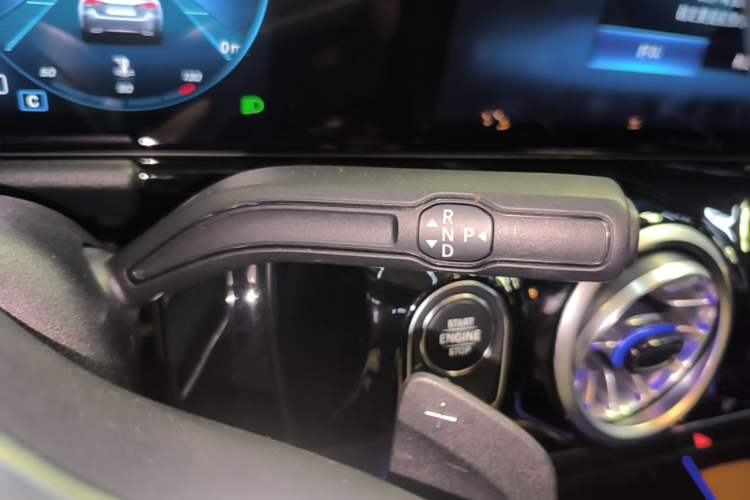 Used Mercedes-Benz GLA 2020 GLA 200 Gear Lever