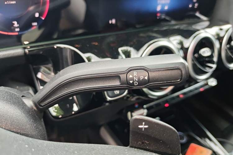 Used Mercedes-Benz GLA 2020 GLA 180 Gear Lever