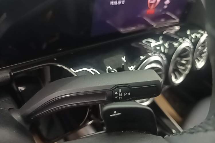 Used Mercedes-Benz GLA 2020 GLA 200 Gear Lever