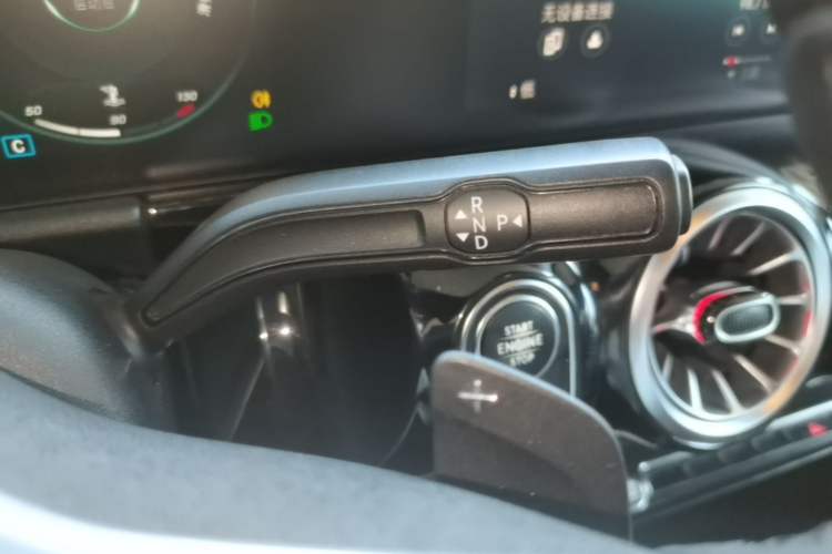 Used Mercedes-Benz GLA 2020 GLA 200 4MATIC Gear Lever