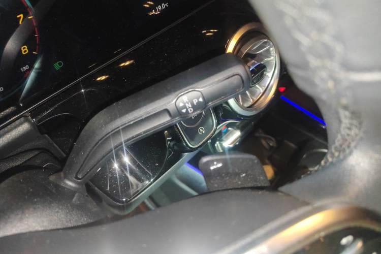 Used Mercedes-Benz GLA 2020 GLA 200 Gear Lever