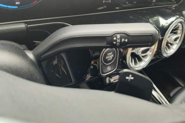 Used Mercedes-Benz GLA 2020 GLA 200 Gear Lever