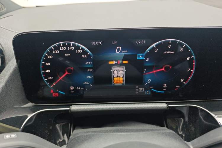 Used Mercedes-Benz GLA 2020 GLA 180 Instrument Cluster