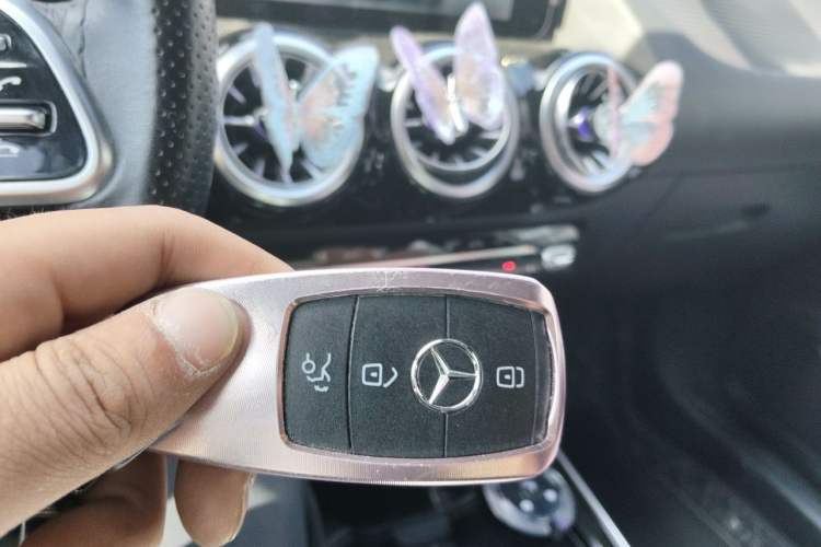 Used Mercedes-Benz GLA 2020 GLA 200 Interior 1