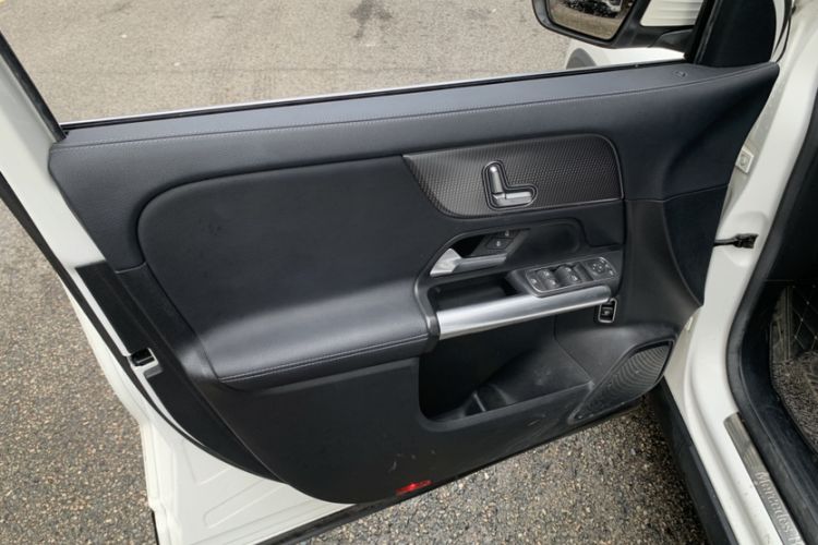 Used Mercedes-Benz GLA 2020 GLA 200 Interior 10