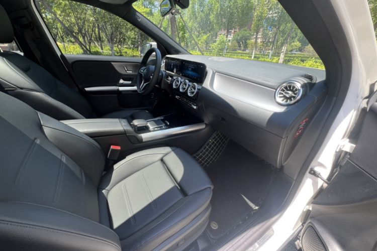 Used Mercedes-Benz GLA 2020 GLA 200 Interior 10