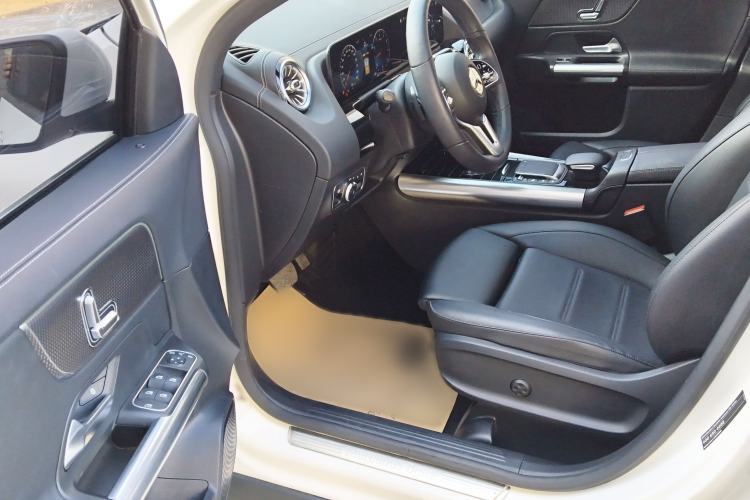 Used Mercedes-Benz GLA 2020 GLA 200 Interior 2