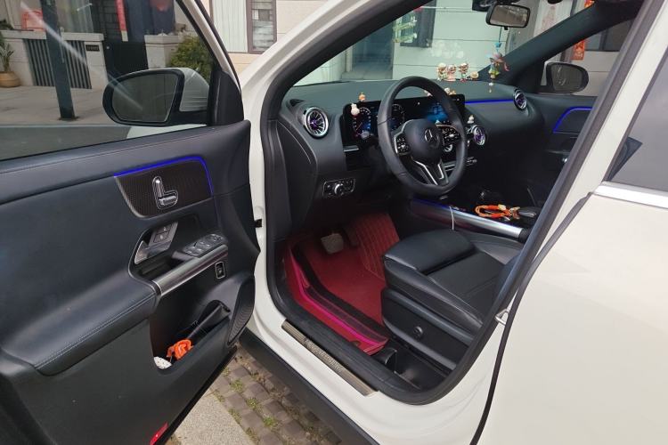 Used Mercedes-Benz GLA 2020 GLA 200 Interior 3