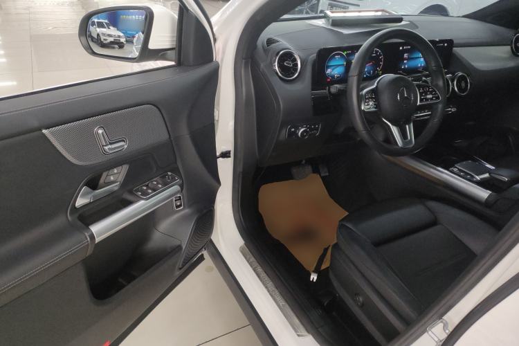 Used Mercedes-Benz GLA 2020 GLA 180 Interior 3